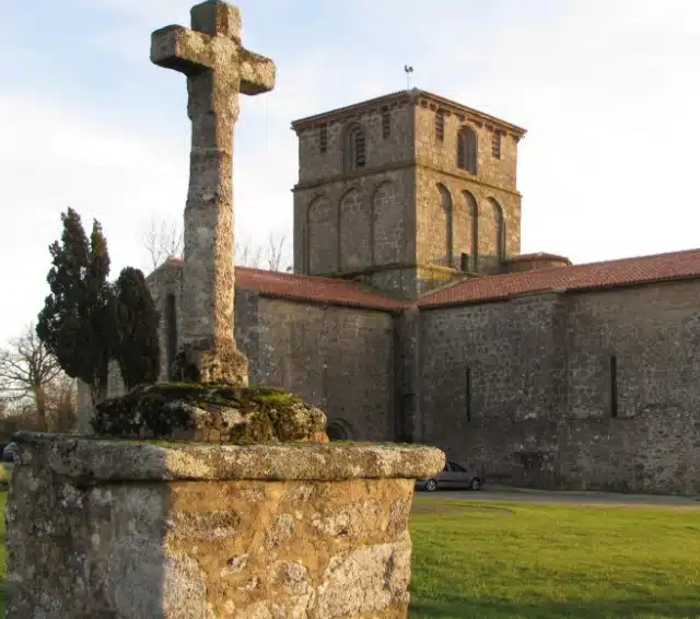 Découvrez le bocage vendéen lors de votre séjour dans notre hôtel Pouzauges